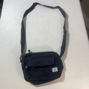 Everest Est. 1982 Black Nylon Crossbody Bag Multi Pocket Travel Everyday